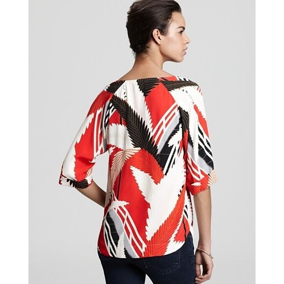 Womens New NWT $138 Tegan Blouse Red Raven Plummage Cowl Neck 0 White Black Gray - Picture 3 of 6